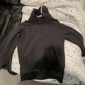Lululemon black sweatshirt